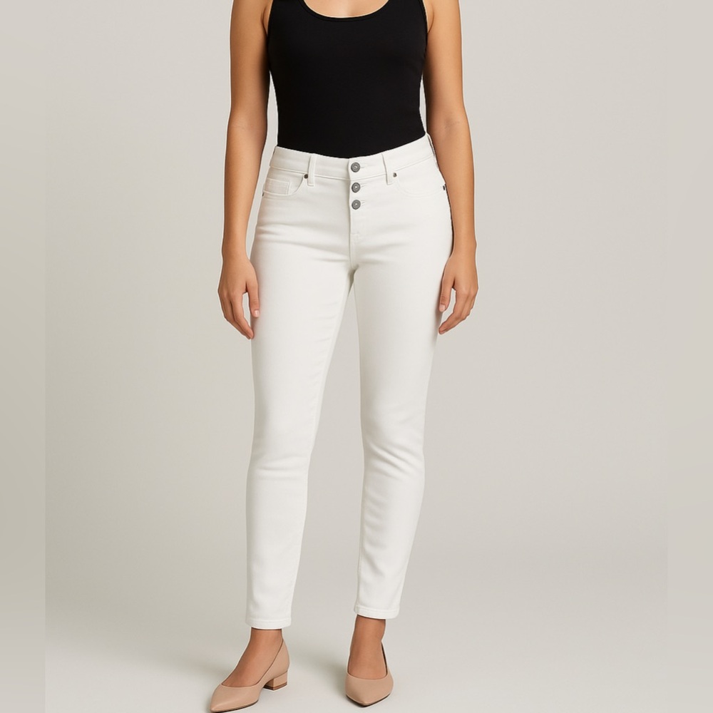 YMI Women White Low Rise Skinny Jeans Anklet 3 Button Size 7